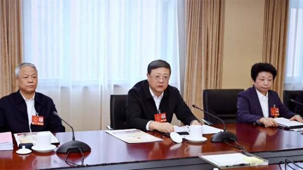 炒股炒股配资网 龚正市长调研闵行区，更加奋发有为地稳增长促转型，久久为功增强发展后劲