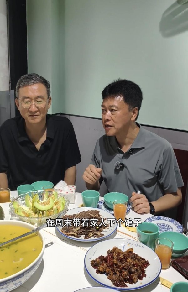 股票配资专业知识 重庆荣昌回应区委书记“带头下馆子”：响应大力提振消费号召